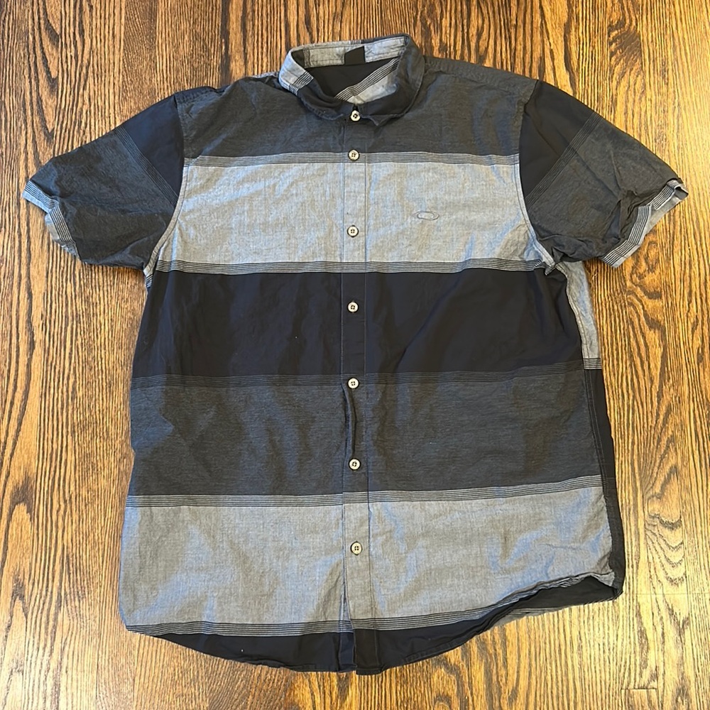 Oakley Shirt